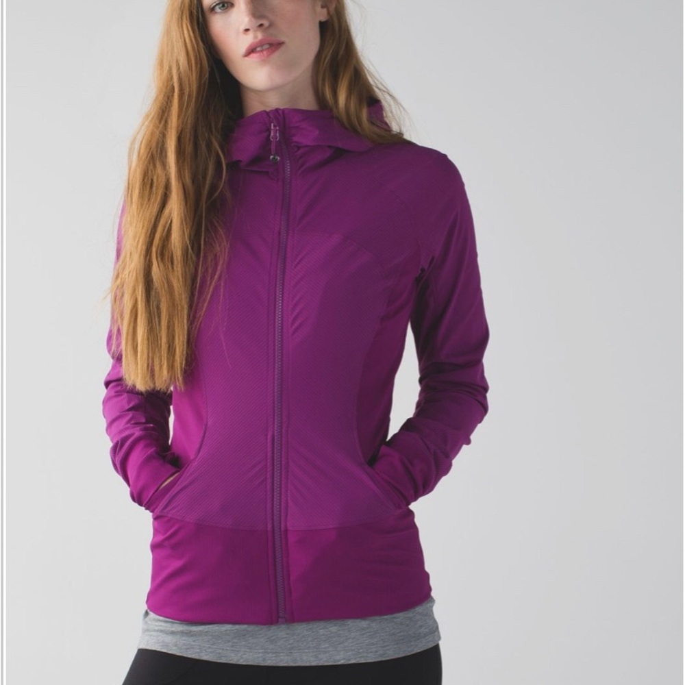Lululemon in Flux Jacket Regal Plum Size 8